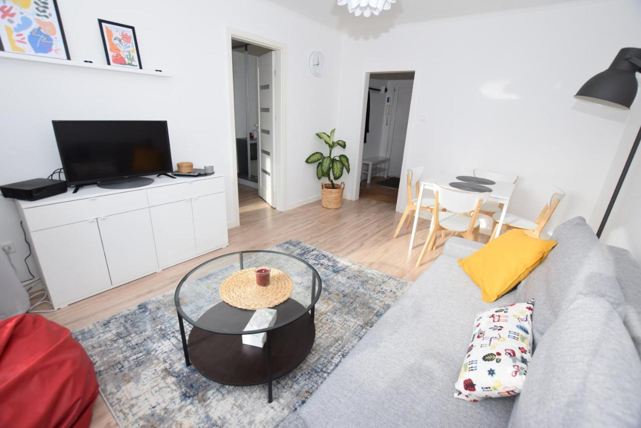 Rondo Onz Apartment Warsaw Exterior photo